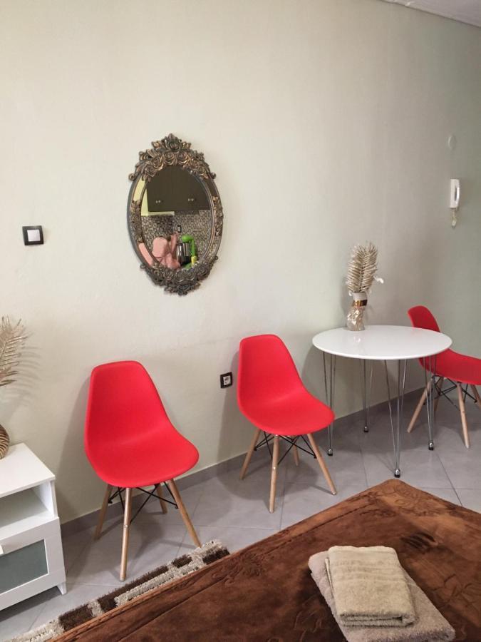 G M 1 Rooms Kentro In The Heart Of The City ลาริซา ภายนอก รูปภาพ